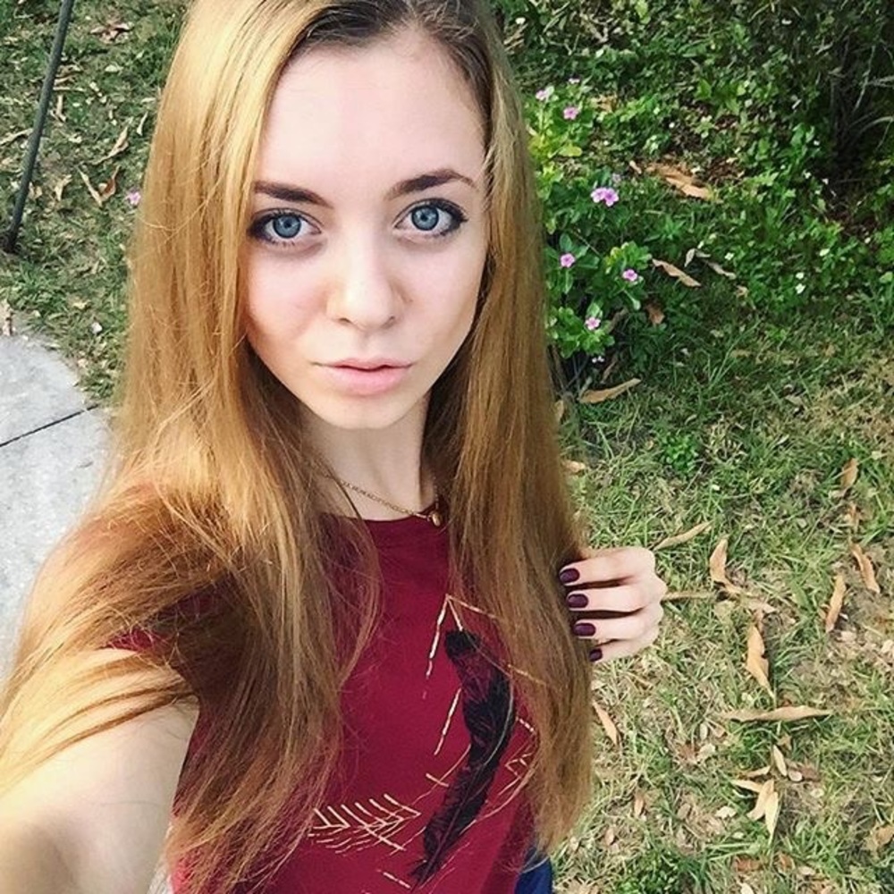 Meet your Posher, Maria